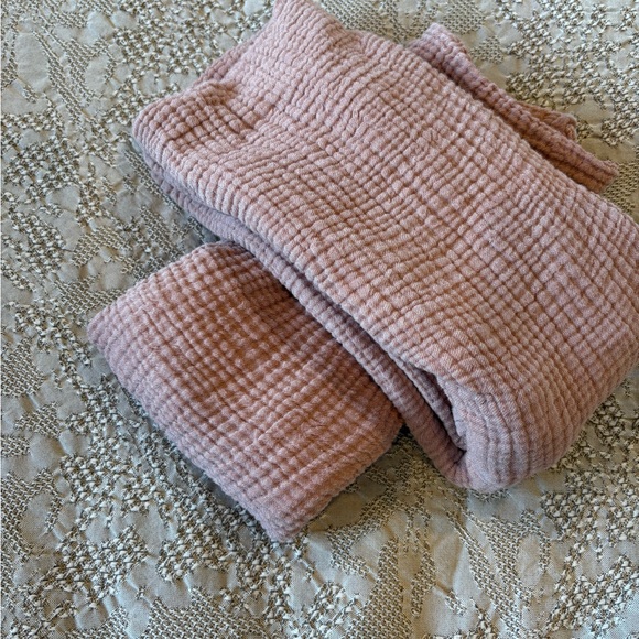 Parachute Cloud Cotton Standard Pillow Shams - Picture 2 of 4